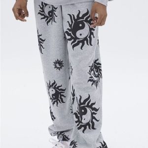 urban outfitters printed sweatpants
new girl order
